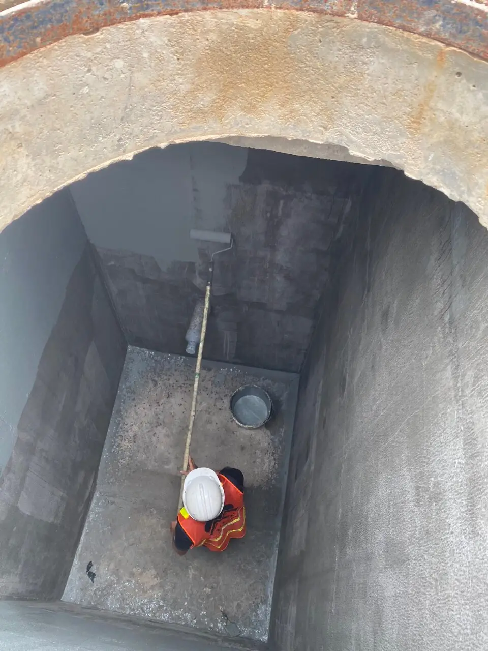 Chống Thấm Bể Nước Cách Hiệu Quả Nhất Để Giữ Bể Nước Luôn Khô Ráo 2 chống thấm bể nước bằng xi măng polymer Kociseal102